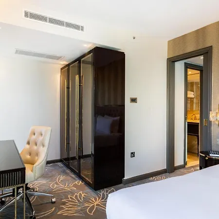Hotel Saint 4*
