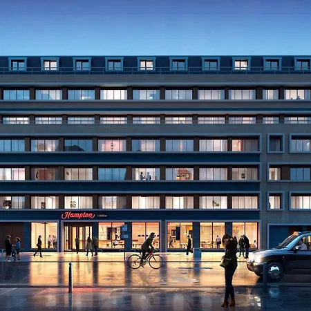 Hampton By Hilton Hotel 4*