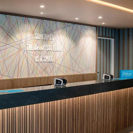 Hotel Hampton By Hilton 4*