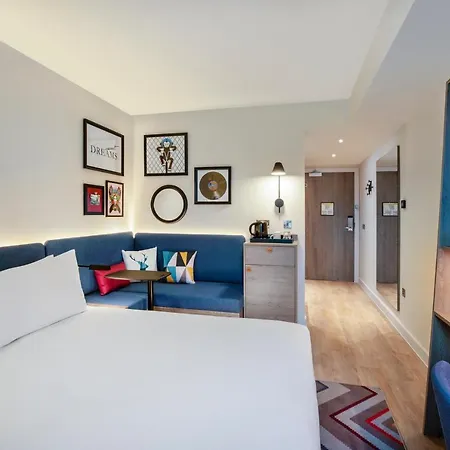 Hampton By Hilton 4* Londra