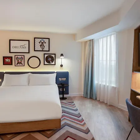Hampton By Hilton Hotel Londra