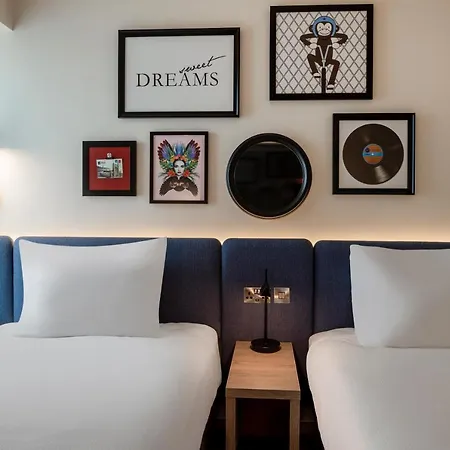 Hotel Hampton By Hilton 4*