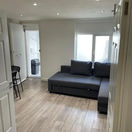 Plough Way Flat Apartment London
