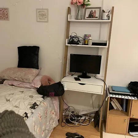 Apartment Studio Flat In Stratford