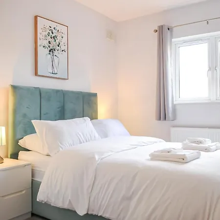 דירה Luxury 5 Star - Parking, Garden, Nr Greater Metro Stations *