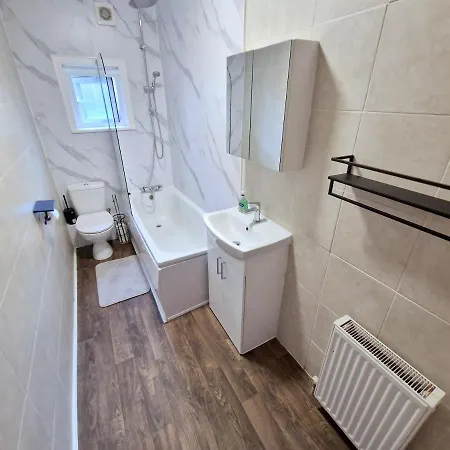 Two Bedroom Near Lewisham Station