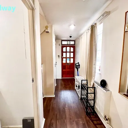 Palace - Excellent In Zone 1 Apartmán *
