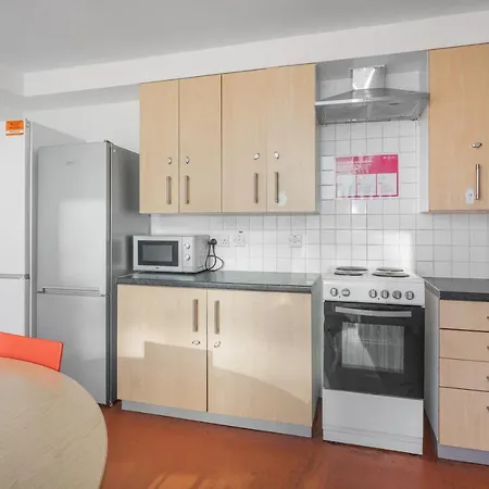 Hostel Davies Court *