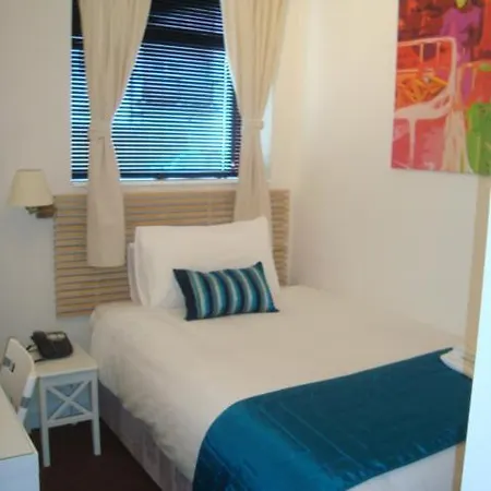 Dockside Hotel