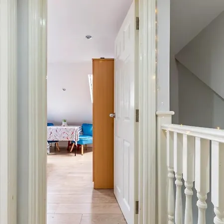 Comfystay-london 公寓 *