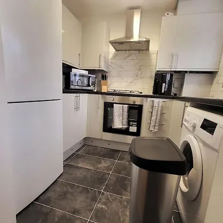 Ed-space 1 * Thamesmead (Greater London)