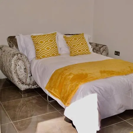 Apartment The White House Retreat London