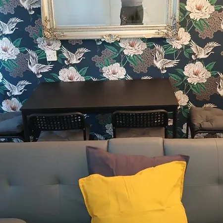 Zone 2, 2 Bedroom House * Londra