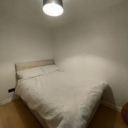 Apartamento Beautiful 2 Bedroom Flat In London! Near Excel O2 Arena And Central! With Garden Londres
