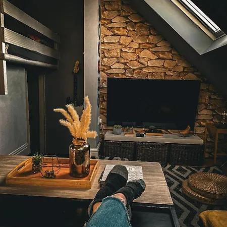 2 Bedroom Roof Terrace With Sauna Jakuzzi And Outdoor Cinema Apartment