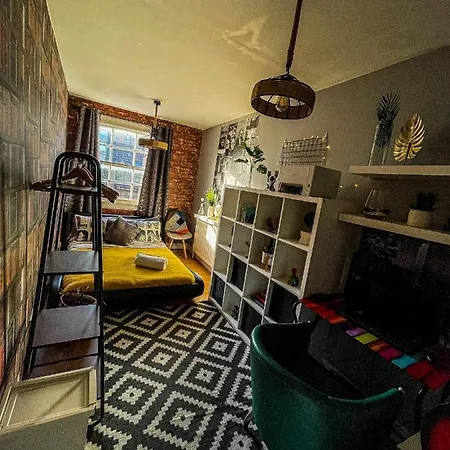 2 Bedroom Roof Terrace With Sauna Jakuzzi And Outdoor Cinema Apartment