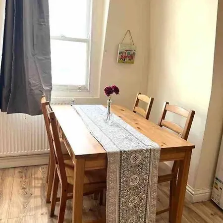 Appartamento Cosy One Bedroom Flat In *