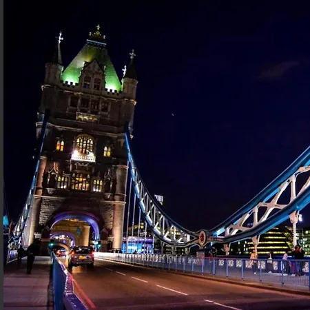 Morden 2 Bedroom Tower Bridge *