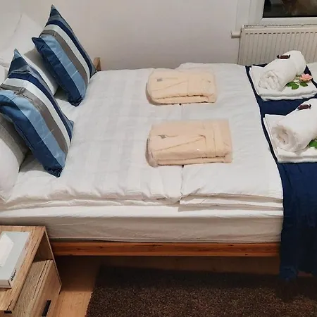 Hackney Downtown Guest house *