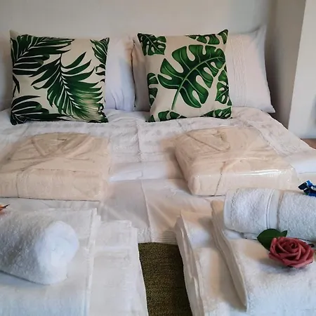 Hackney Downtown Guest house *