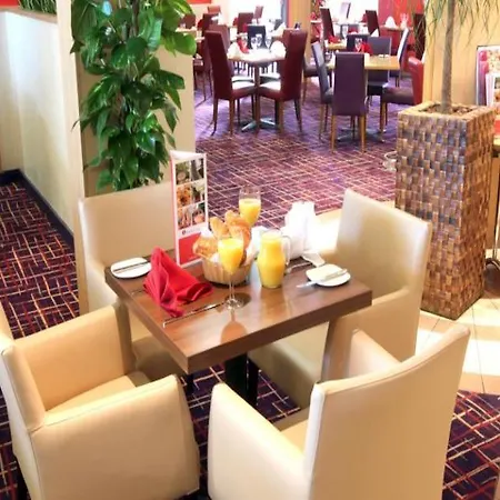 Hotel Ramada London North