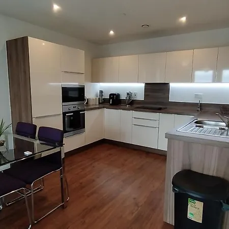 Apartment Riverview Amazing 2bed 2bath Apt Wparking Sleeps 6 Comfortably *