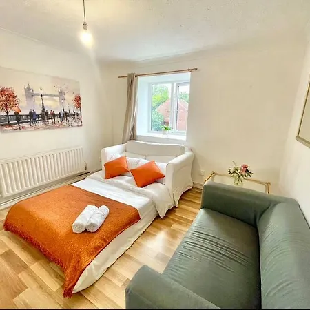 Privite 2 Bedrooms Flat Canada Water