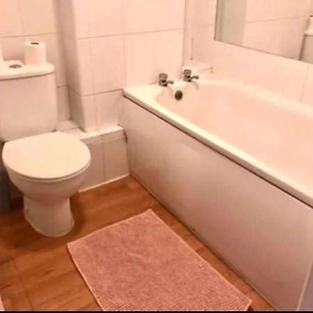Privite 2 Bedrooms Flat Canada Water Apartment London