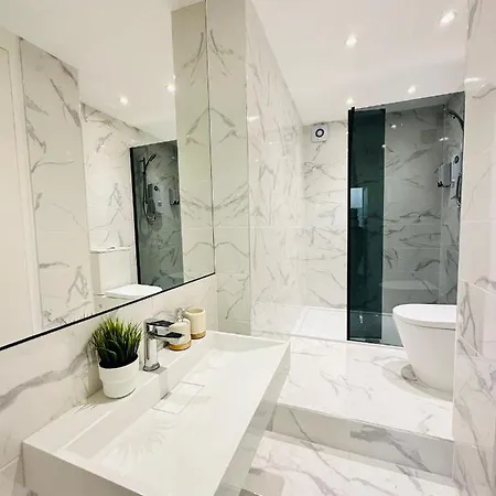 Guest house Marbel Aldgate
