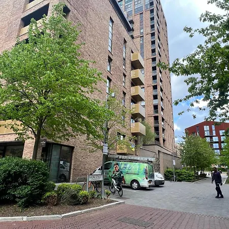 Riverview Amazing 2bed 2bath Apt Wparking Sleeps 6 Comfortably London
