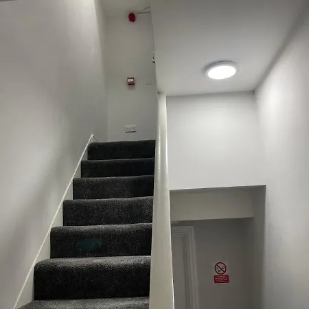 Apartment East Self Check In