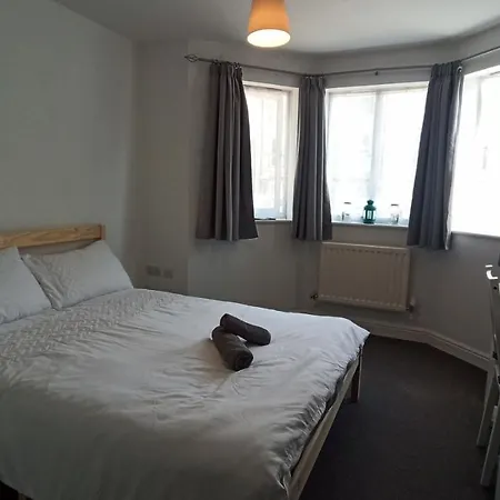 Bright, Chilled Ensuite Db In A Shared Flat! Alloggio in famiglia Londra