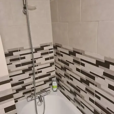 Luxury One Bedroom Flat Apartment London