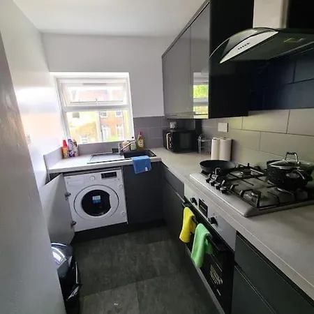 Luxury One Bedroom Flat Apartment