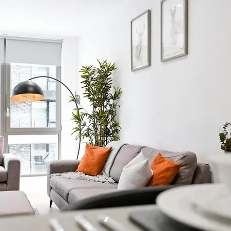 Khayat Homes - The Owelor - Two Bed * London