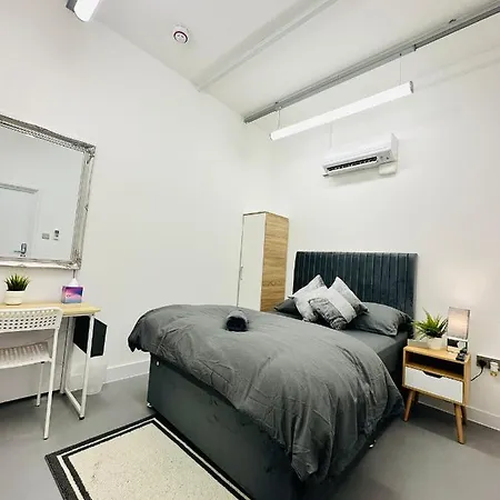 Marbel Aldgate Guest house *