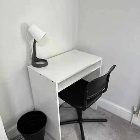 Cozy Double And Triple In Greenwich Homestay London