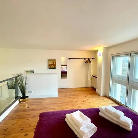 Apartment High-ceiling Flat With Rooftop & Skyline View London