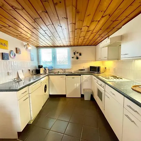High-ceiling Flat With Rooftop & Skyline View * London
