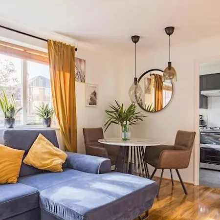 Bright &spacious One Bedroom Flat Off Canary Wharf *