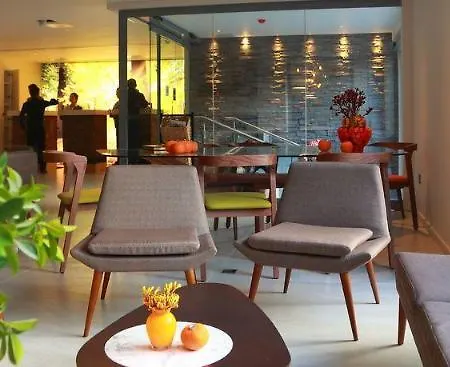 Hampton By Hilton