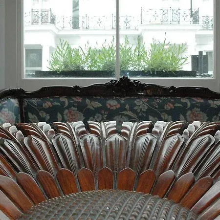 My Place Otel 3*