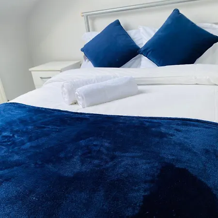 Manor Homes Bed & Breakfast London