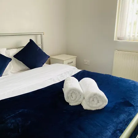 Manor Homes Bed & Breakfast London