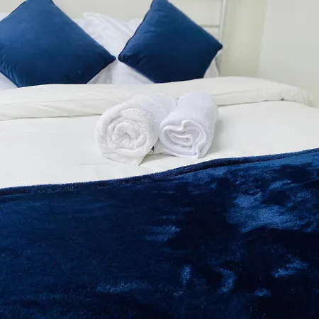 Manor Homes Bed & Breakfast London