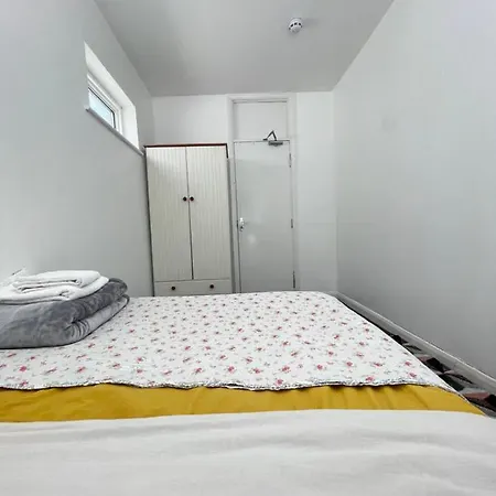 Cozy Private In Homestay Homestay Ilford