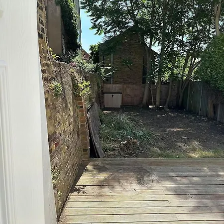 Massive Flat Near Greenwich Park Apartment