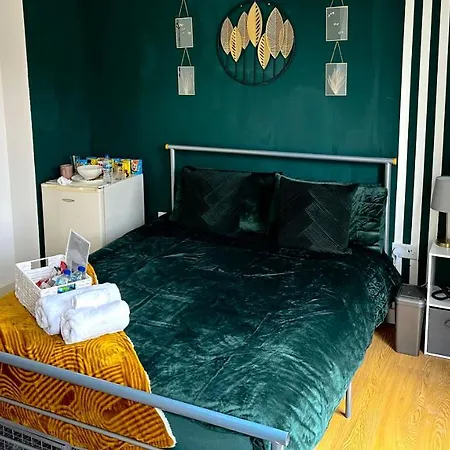 Comfortable Private In Bermondsey Homestay *