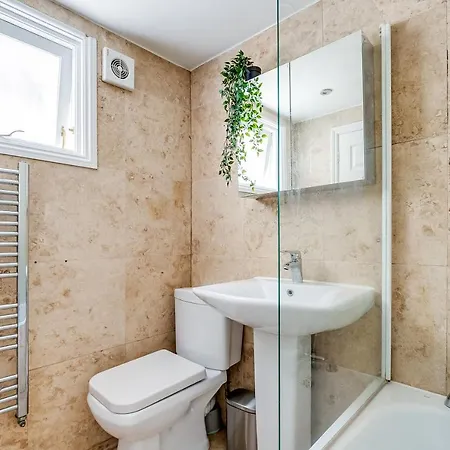 Apartment Luxury 1 Bed In East London