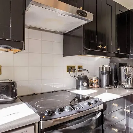 Bright &spacious One Bedroom Flat Off Canary Wharf *